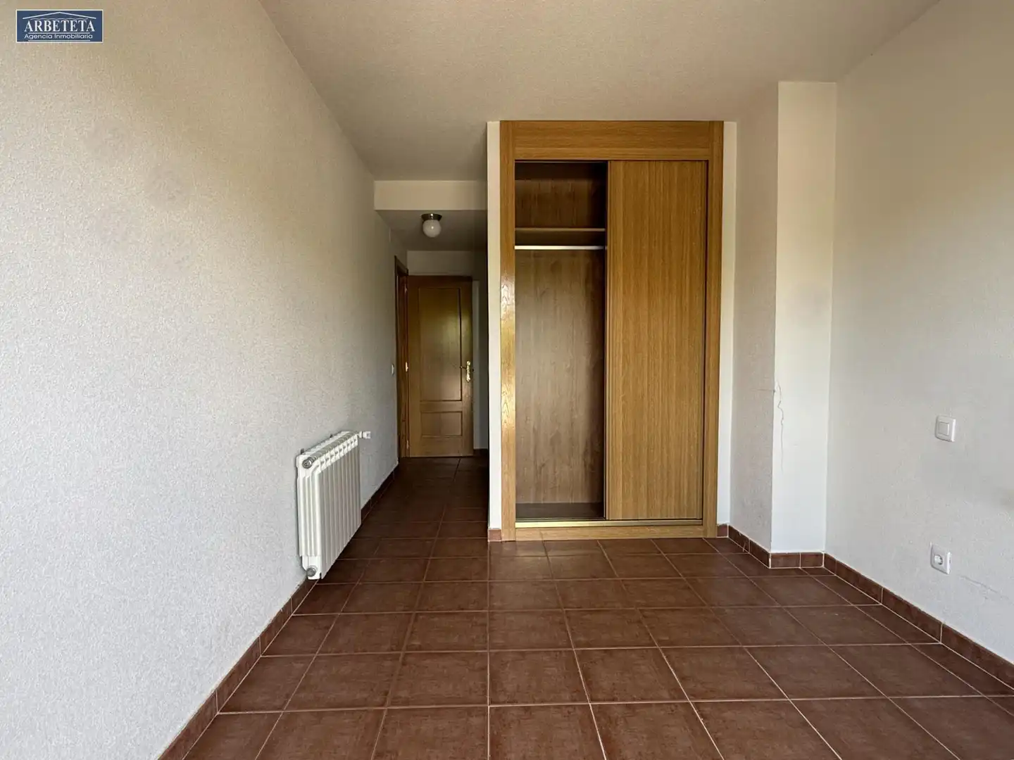 Dormitori de Planta baixa en venda en Humanes amb Calefacció, Terrassa i Alarma