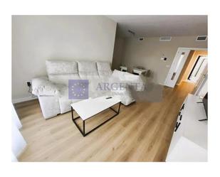 Living room of Flat to rent in Cáceres Capital  with Swimming Pool