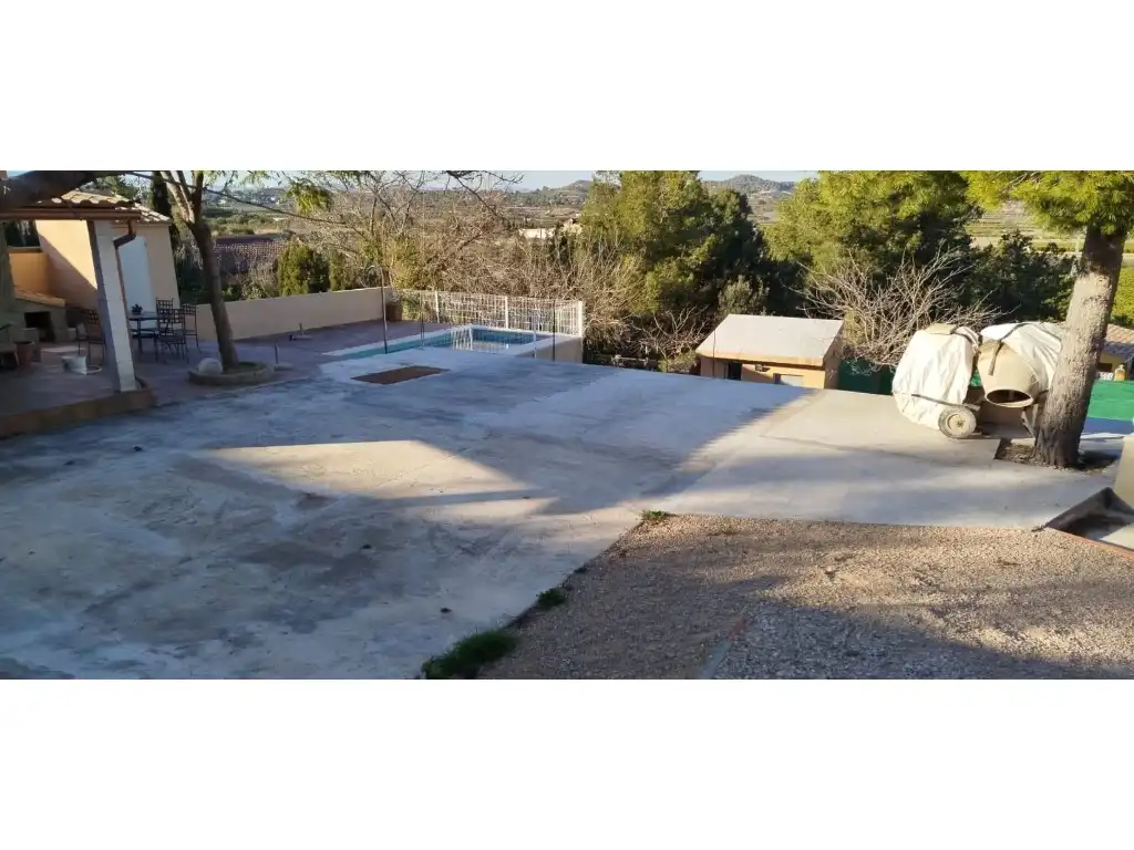 Vista exterior de Casa o chalet en venta en Montroi / Montroy con Terraza y Piscina