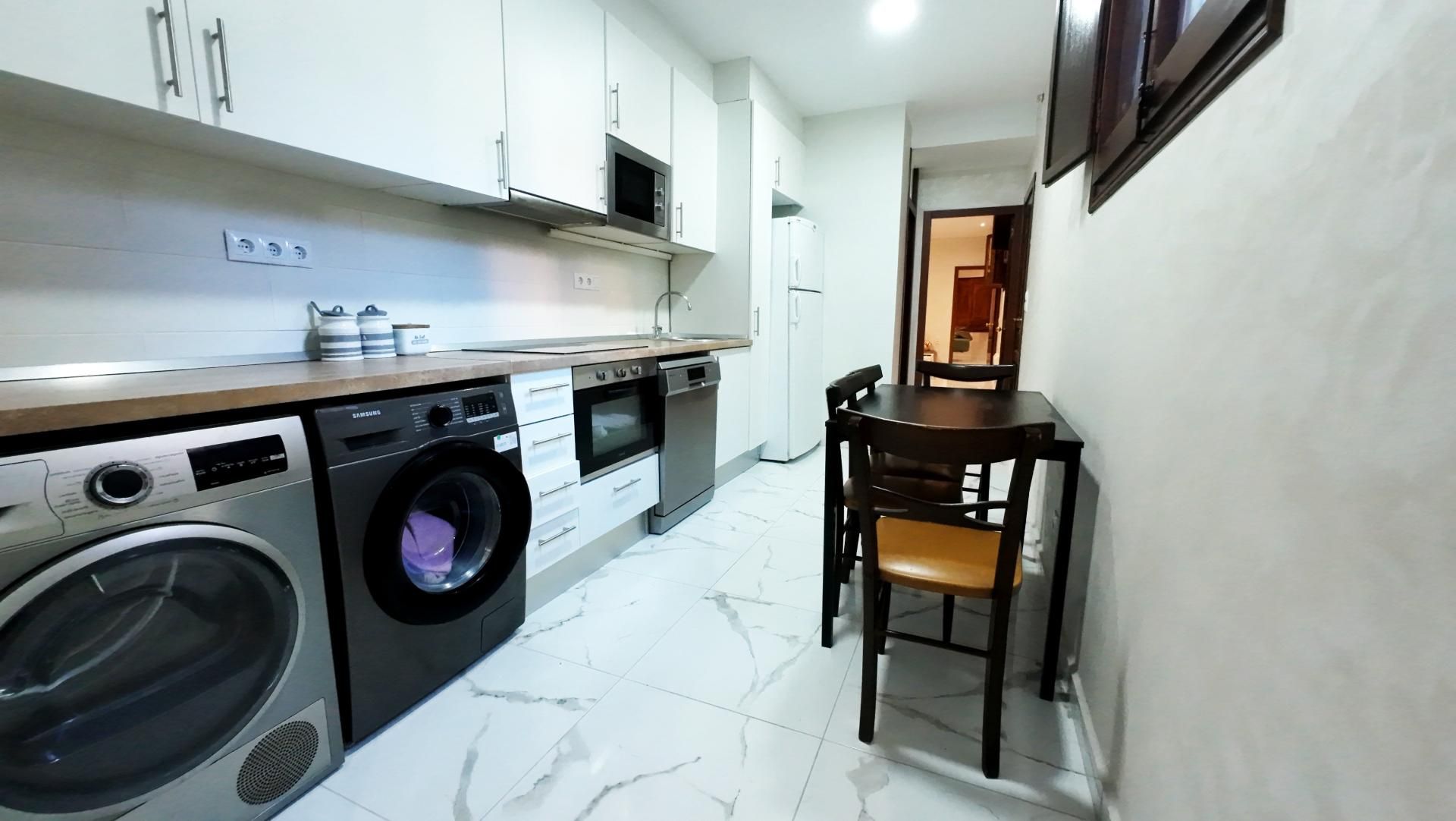 Kitchen of Flat for sale in Figueres  with Heating
