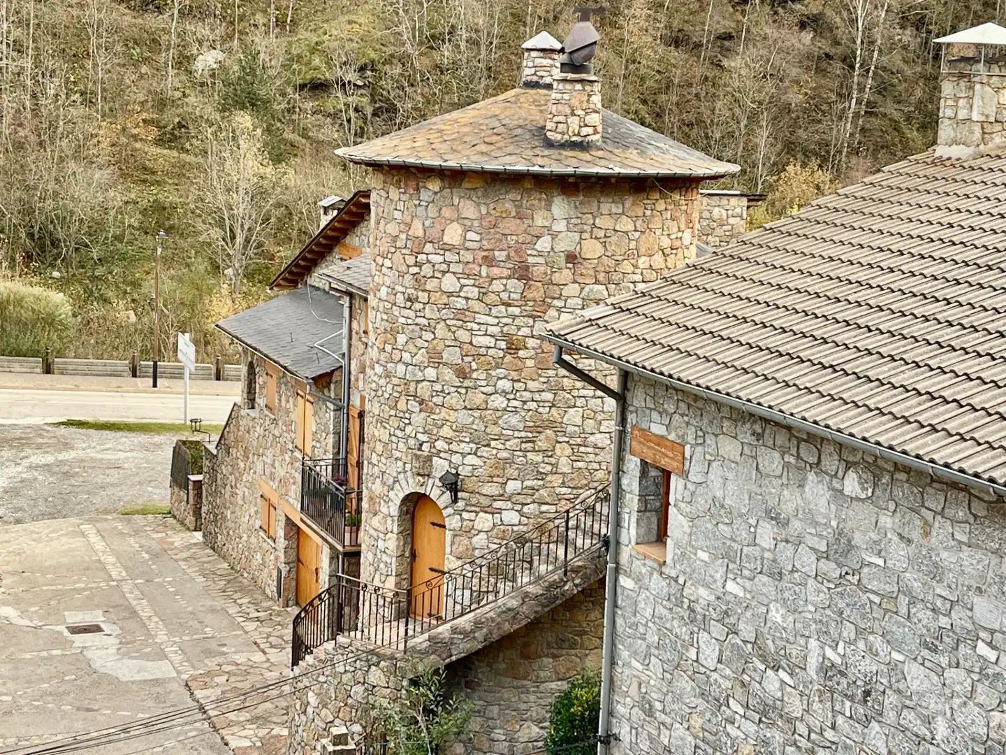 Vista exterior de Ático en venta en Setcases con Calefacción, Terraza y Amueblado