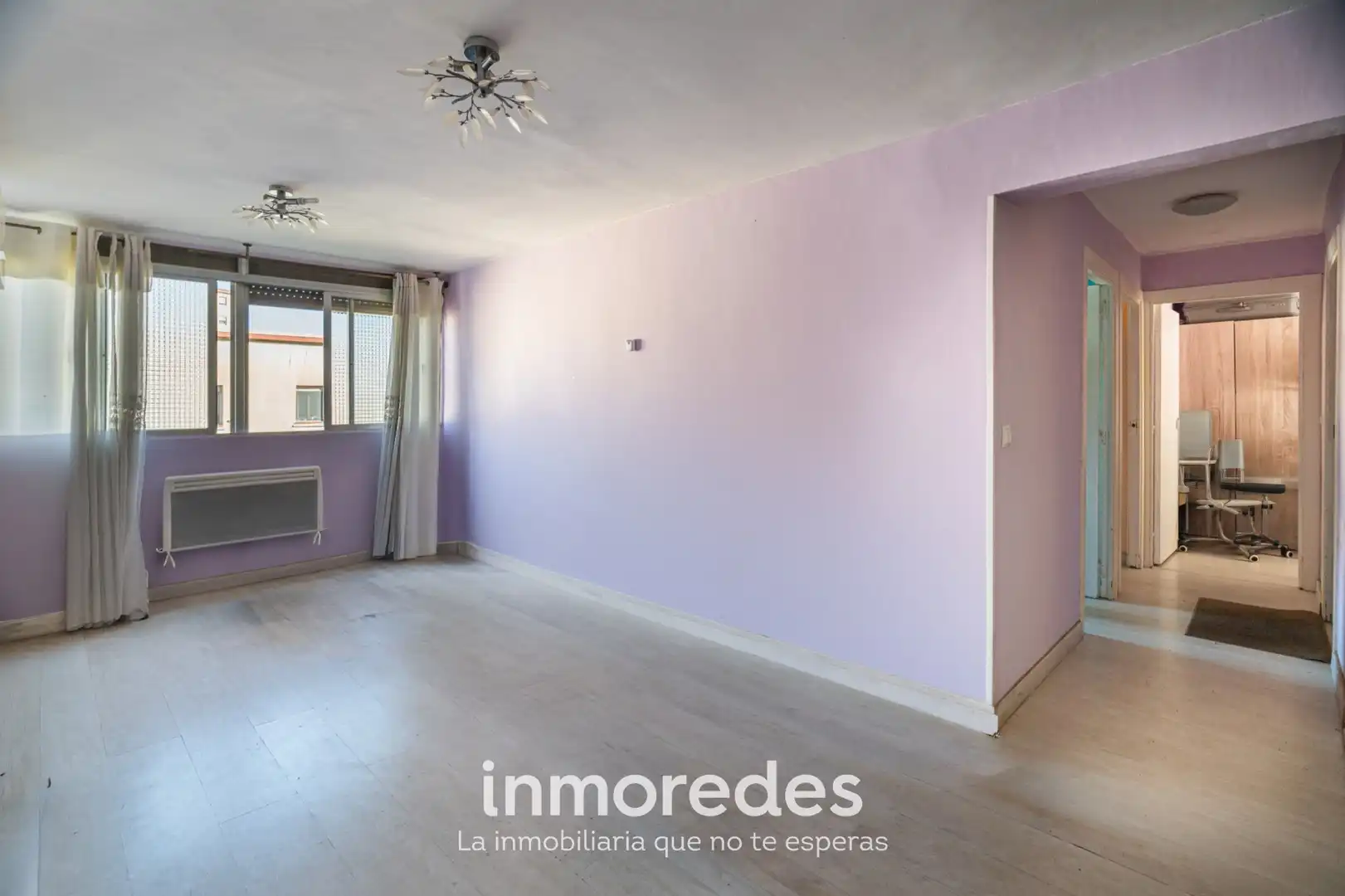 Bedroom of Flat for sale in Badalona