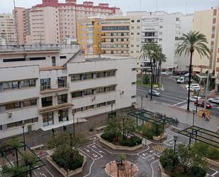 Exterior view of Flat to rent in  Cádiz Capital  with Terrace and Balcony