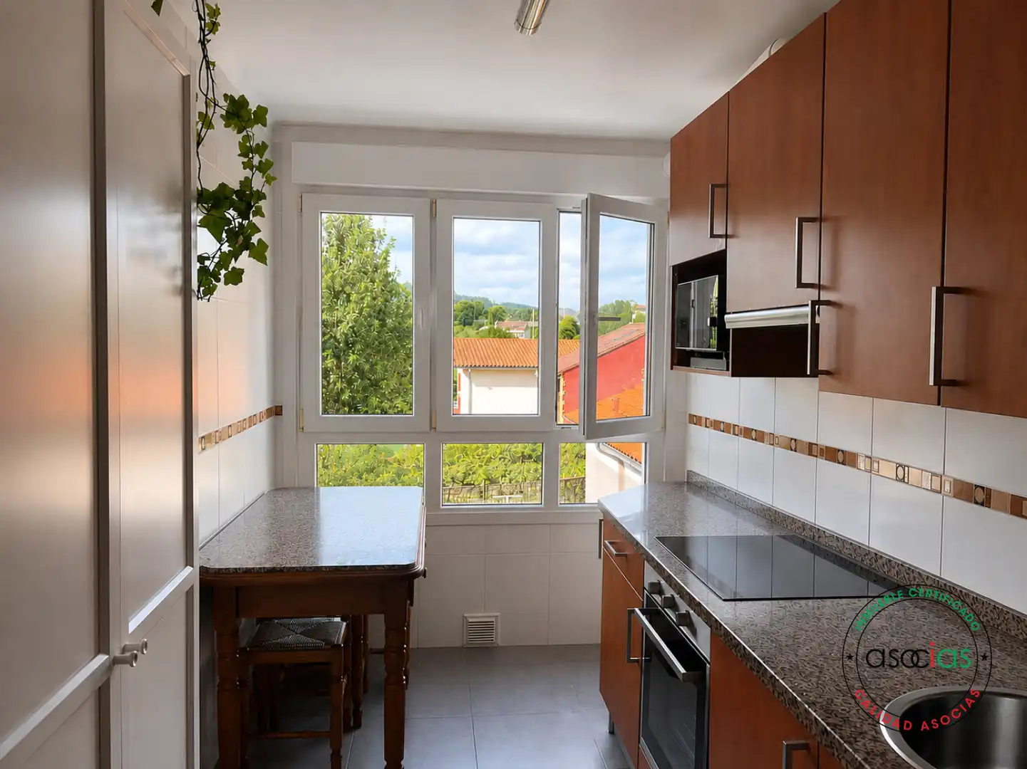 Cocina de Piso en venta en Carreño con Calefacción, Jardín privado y Trastero