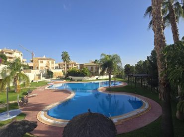 Wohnung mit Pool zum Verkauf in BERNA 6