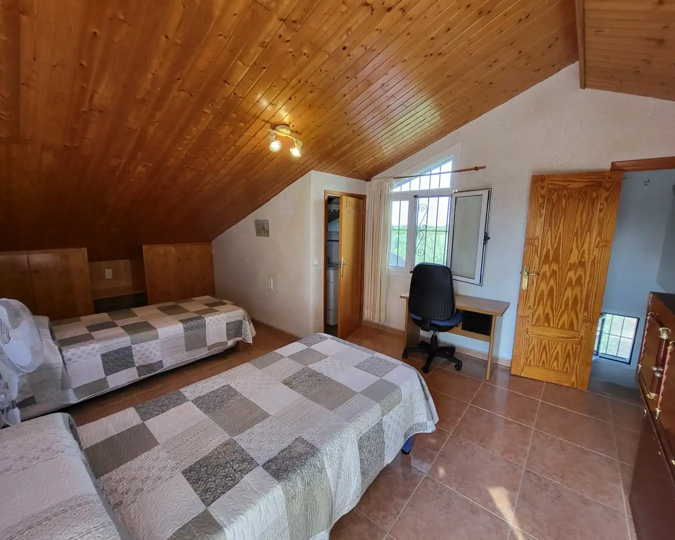 Dormitori de Finca rústica en venda en L'Ametlla de Mar  amb Jardí privat, Terrassa i Traster