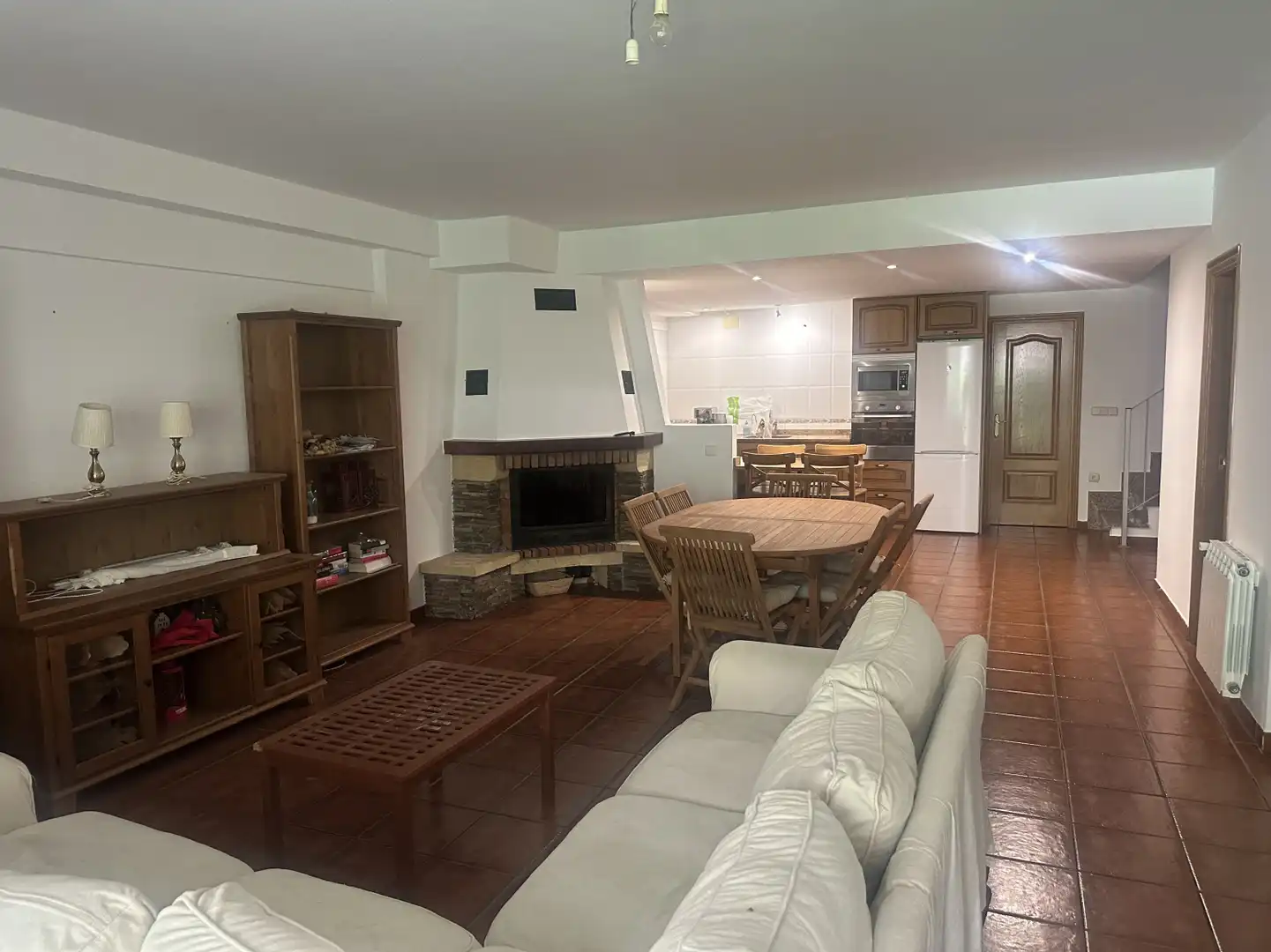 Sala d'estar de Casa adosada en venda en  Logroño amb Calefacció, Jardí privat i Terrassa