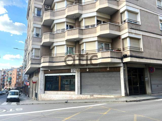 Local comercial en Alquiler en Calle Viladordis en Fonts dels Capellans - Sagrada Família