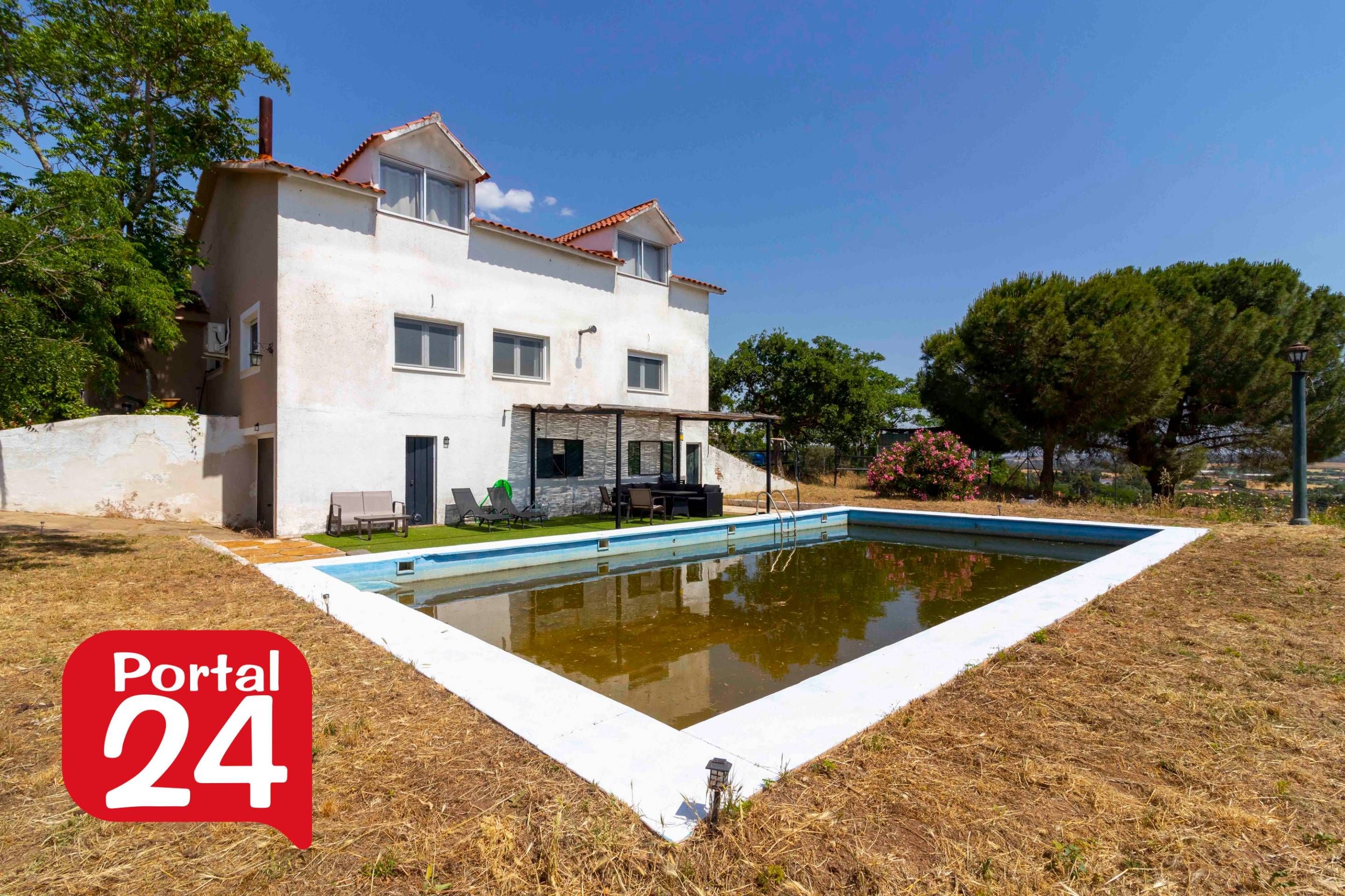 Garden of House or chalet for sale in Badajoz Capital  with Heating, Terrace and Storage room