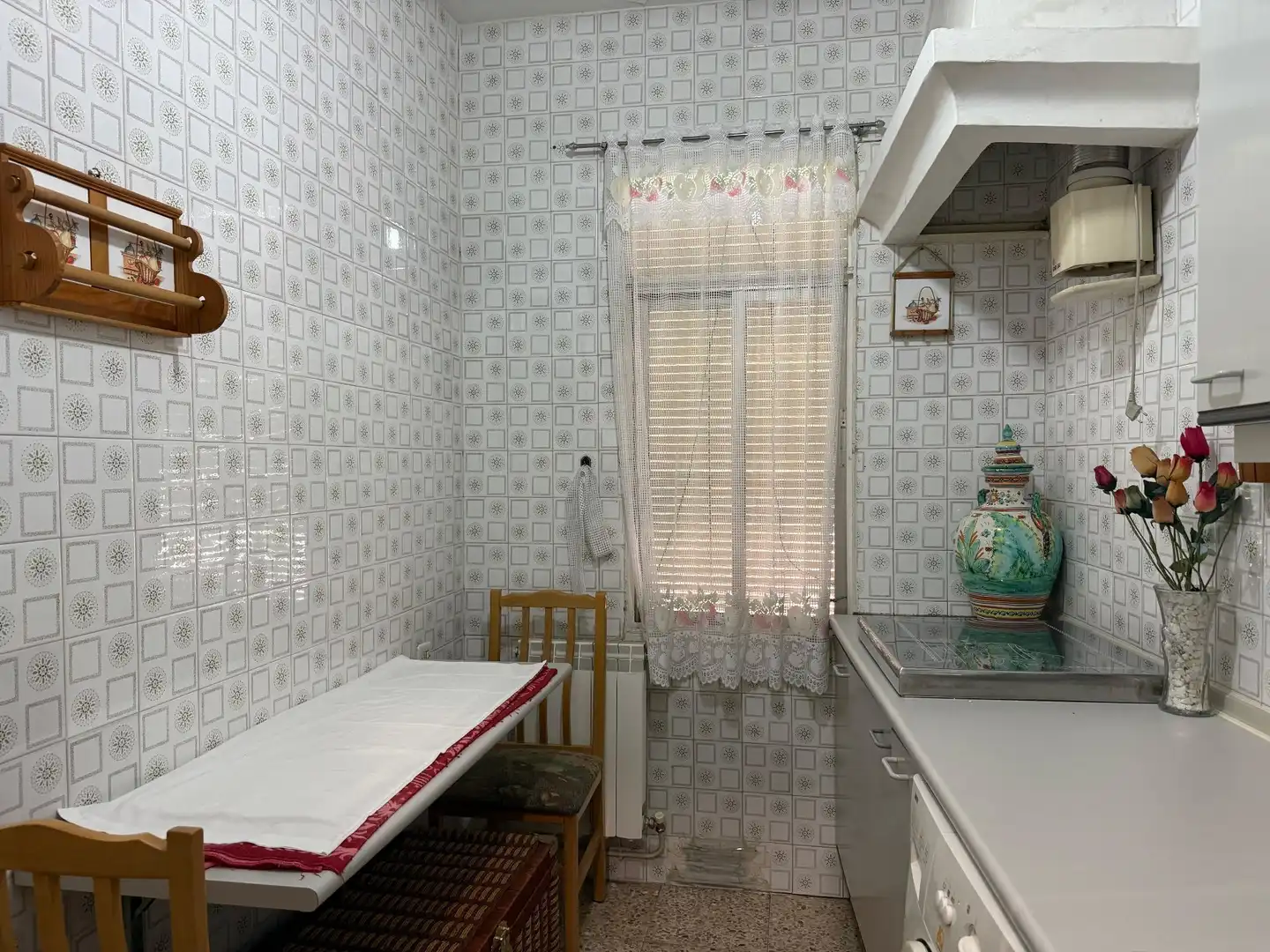 Cuina de Casa adosada en venda en Jarandilla de la Vera amb Calefacció i Traster