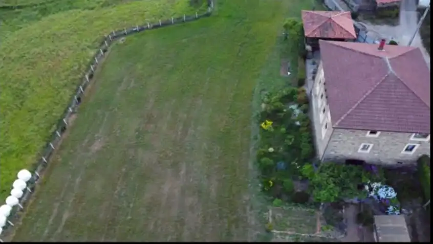 Finca rústica en venta en Tineo con Jardín privado, Parquet y Terraza