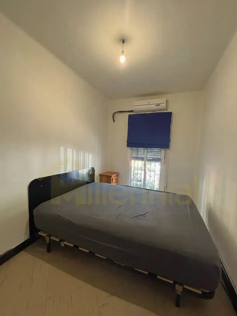 Bedroom of Flat for sale in Sevilla  with Air Conditioner