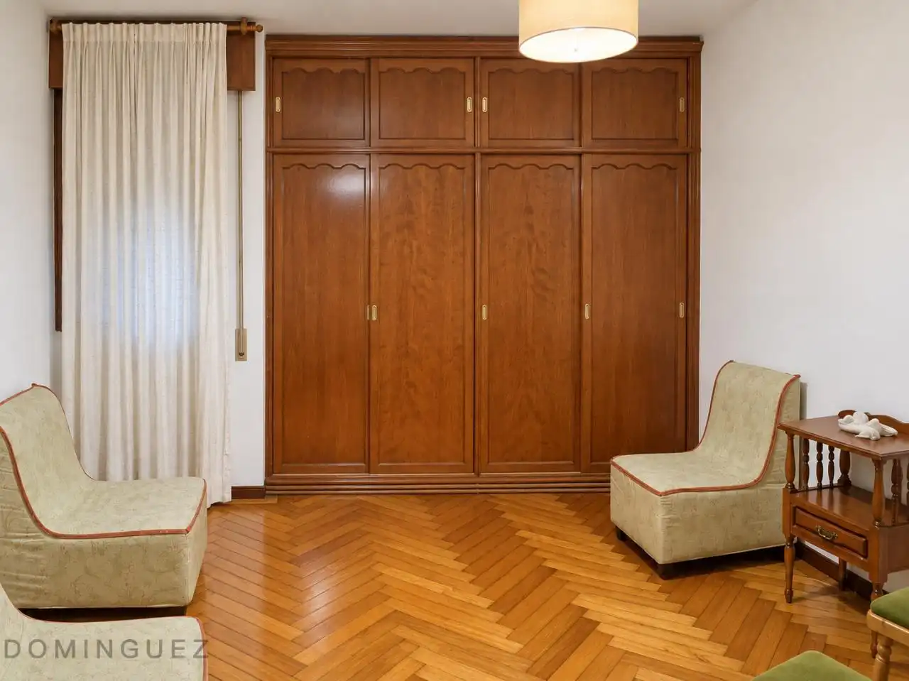 Habitación de Piso en venta en Vigo  con Calefacción, Parquet y Terraza