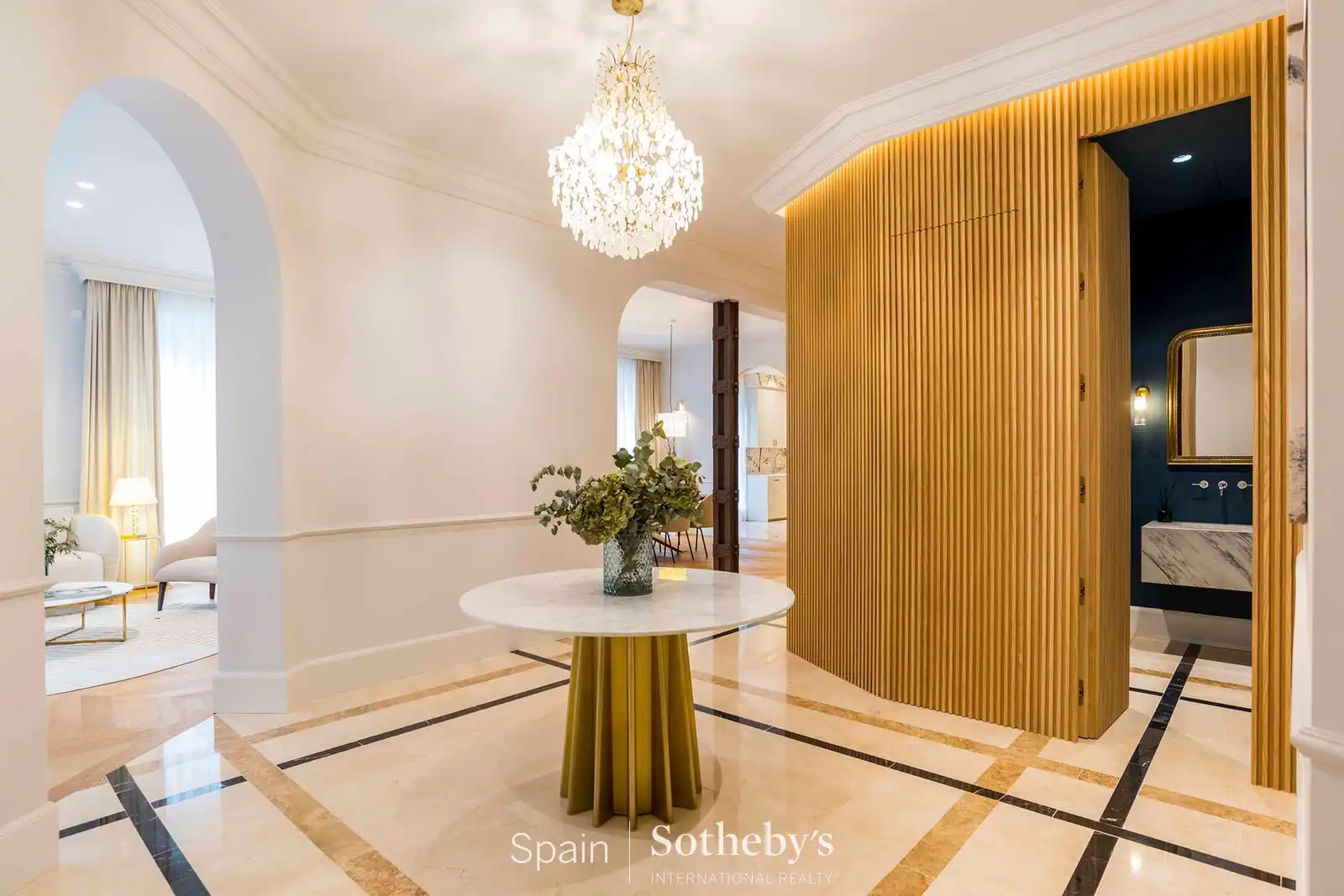 Apartamento con ascensor en venta en Chamberí