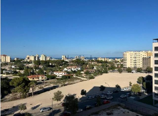 Piso en Alquiler en PAU 5