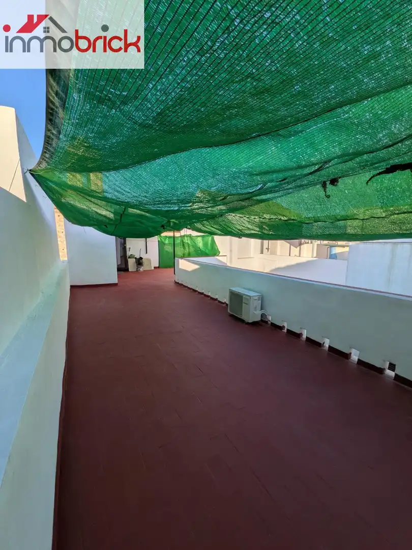 Terrace of Houses for sale in Aguilar de la Frontera  with Air Conditioner and Terrace