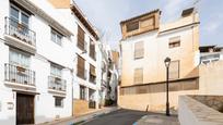 Vista exterior de Casa adosada en venda en Lanjarón amb Traster