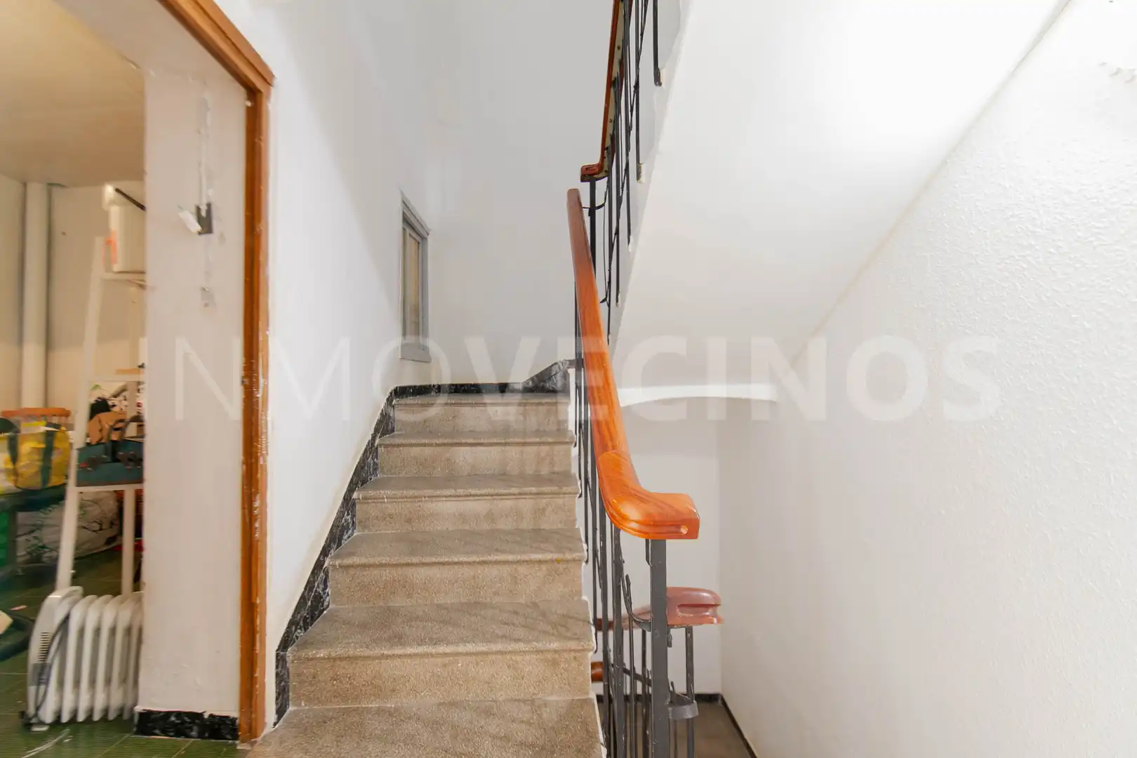 Casa adosada en venda en Cella amb Traster