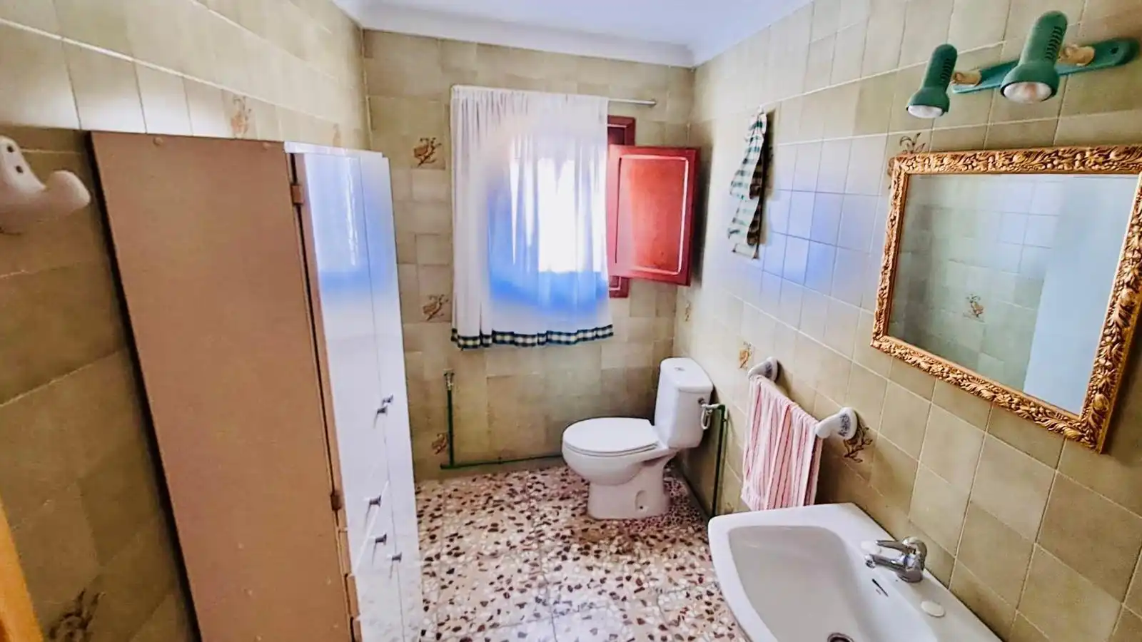 Bathroom of Detached homes for sale in Pulpí  with Private garden, Terrace and Furnished