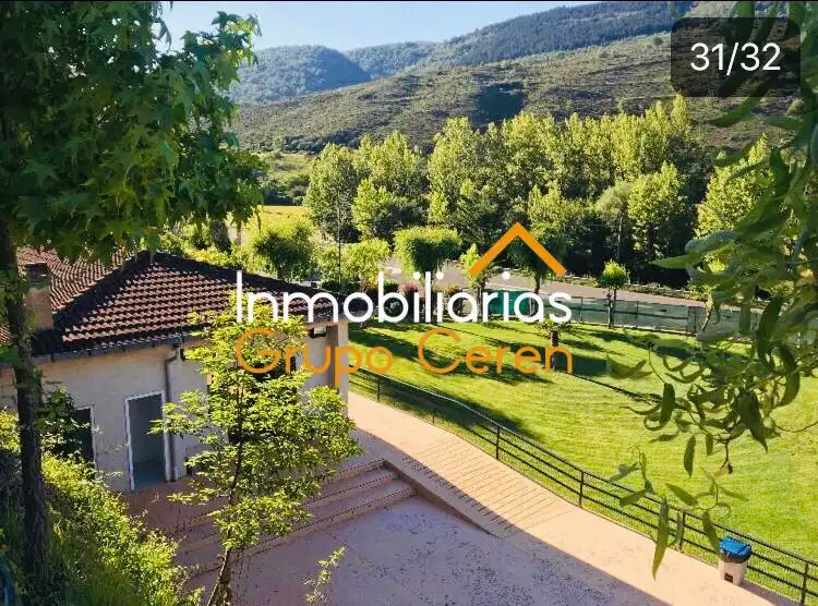 Vista exterior de Pis en venda en Zorraquín amb Calefacció, Piscina i Moblat