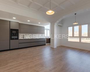 Sala d'estar de Apartament de lloguer en  Valencia Capital amb Aire condicionat i Calefacció