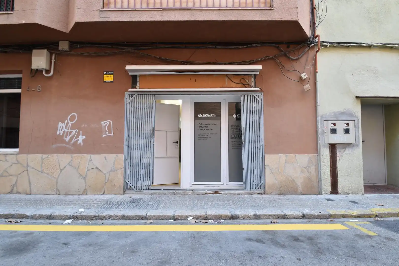 Locale commerciale in vendita a Carrer Anselm Clave 4-10, imagen 2