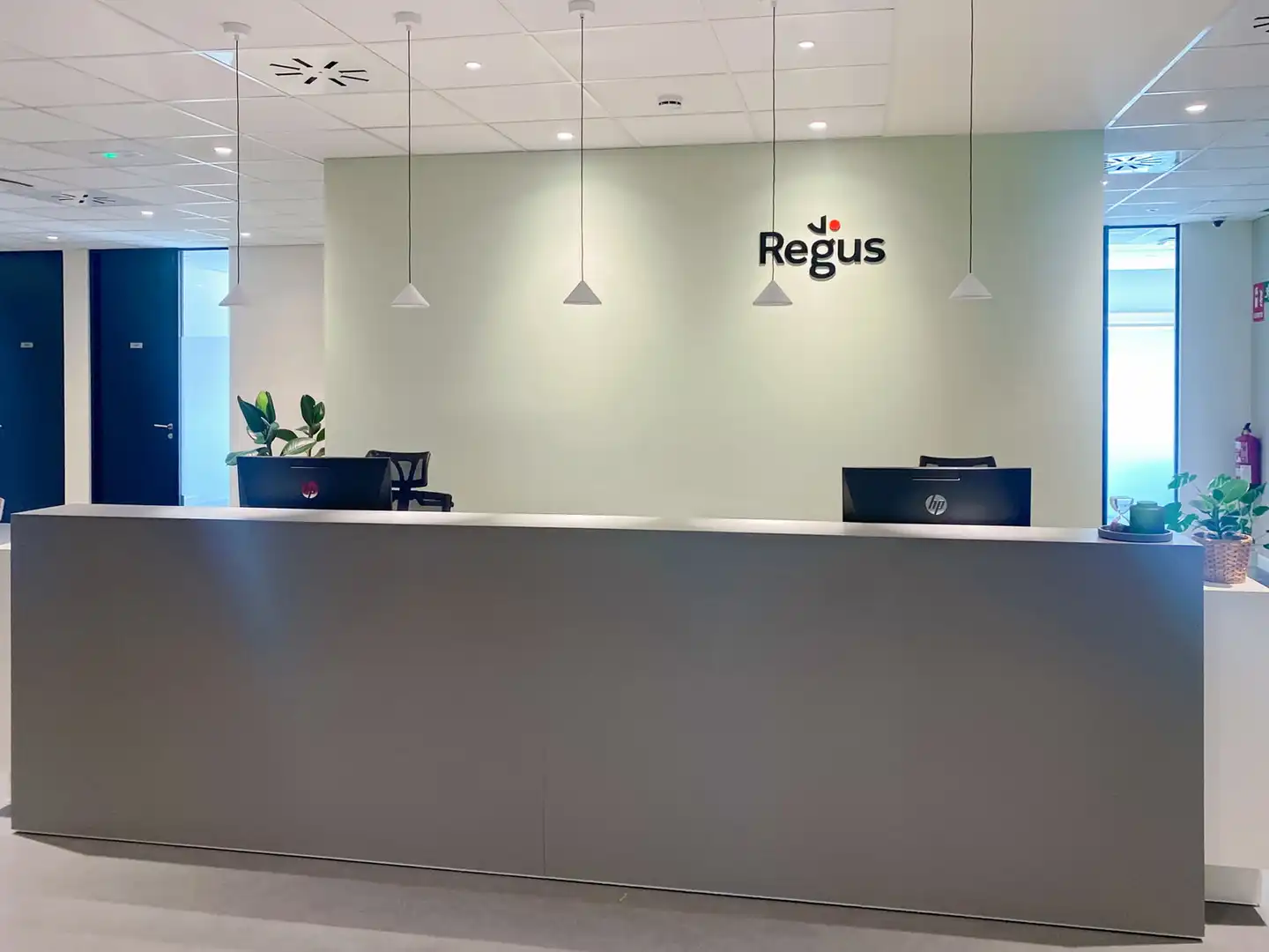 Büro zur Miete in Rivas-Vaciamadrid mit Klimaanlage, Heizung und Möbliert