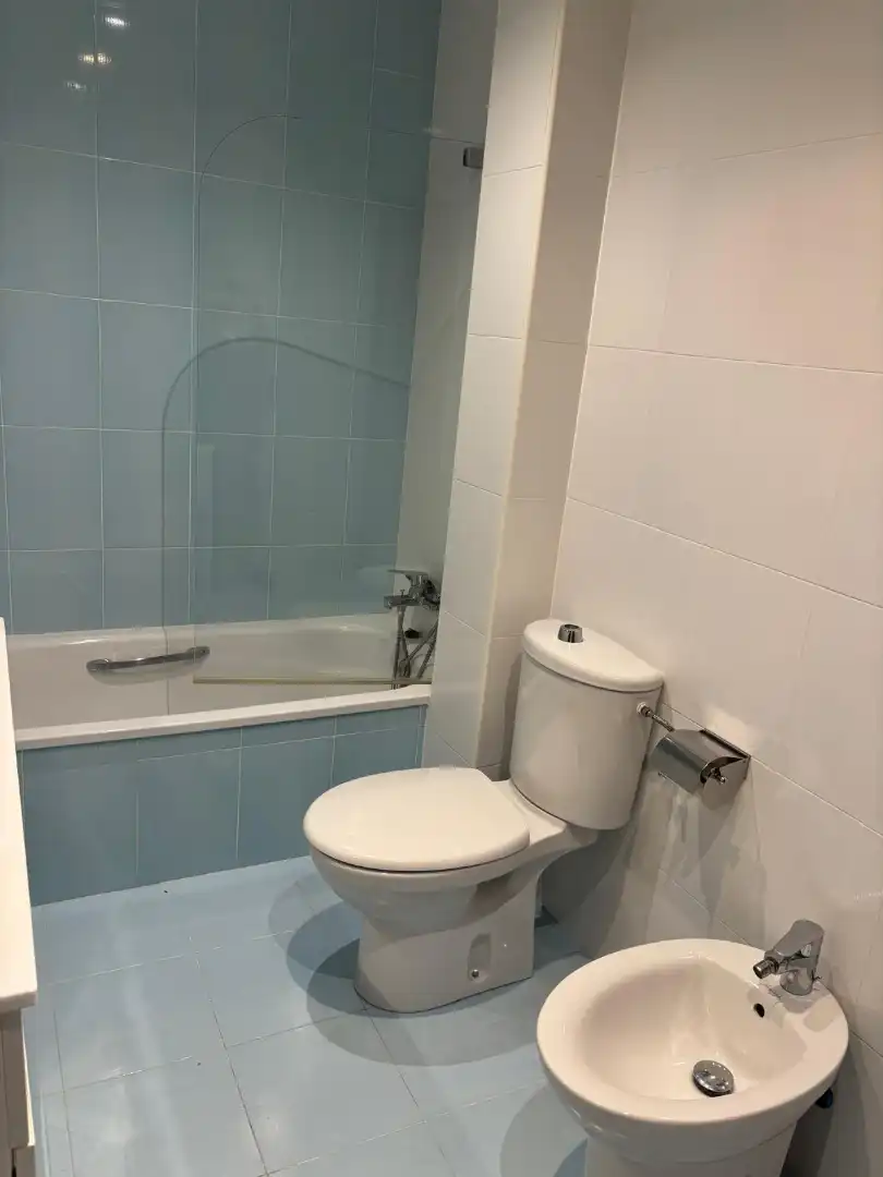 Baño de Piso en venta en Ponteceso con Calefacción, Parquet y Amueblado