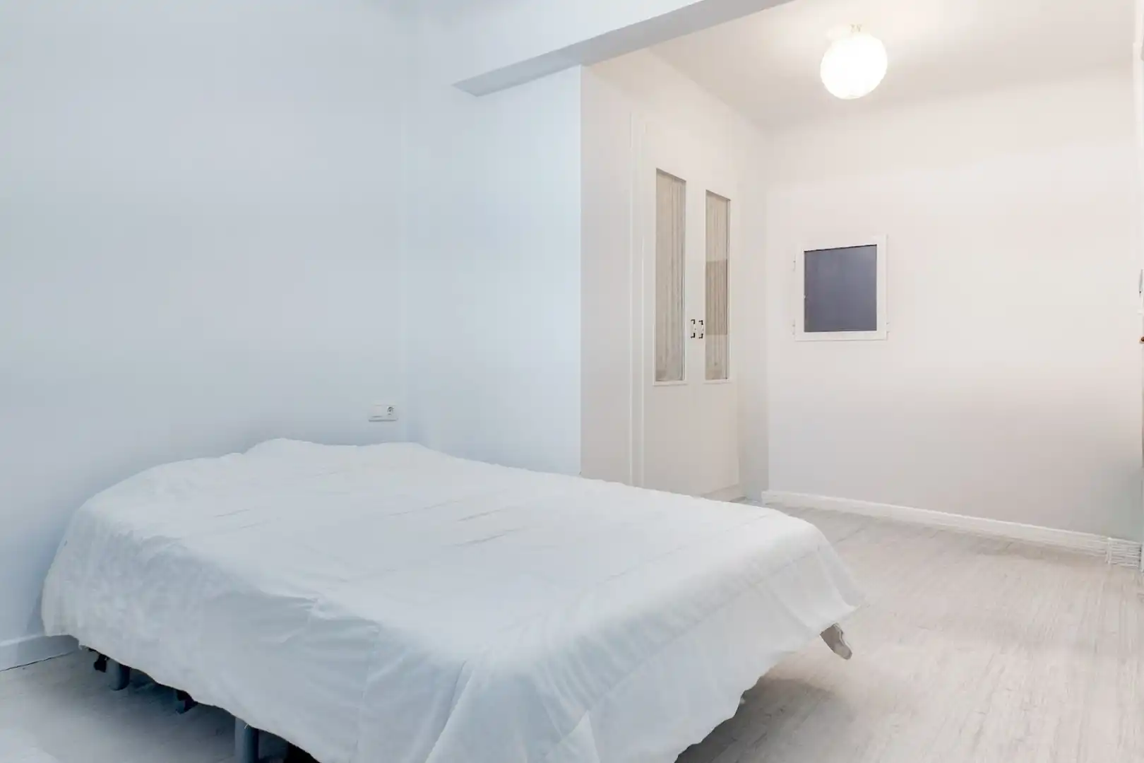 Habitación de Piso en venta en Alicante / Alacant con Balcón