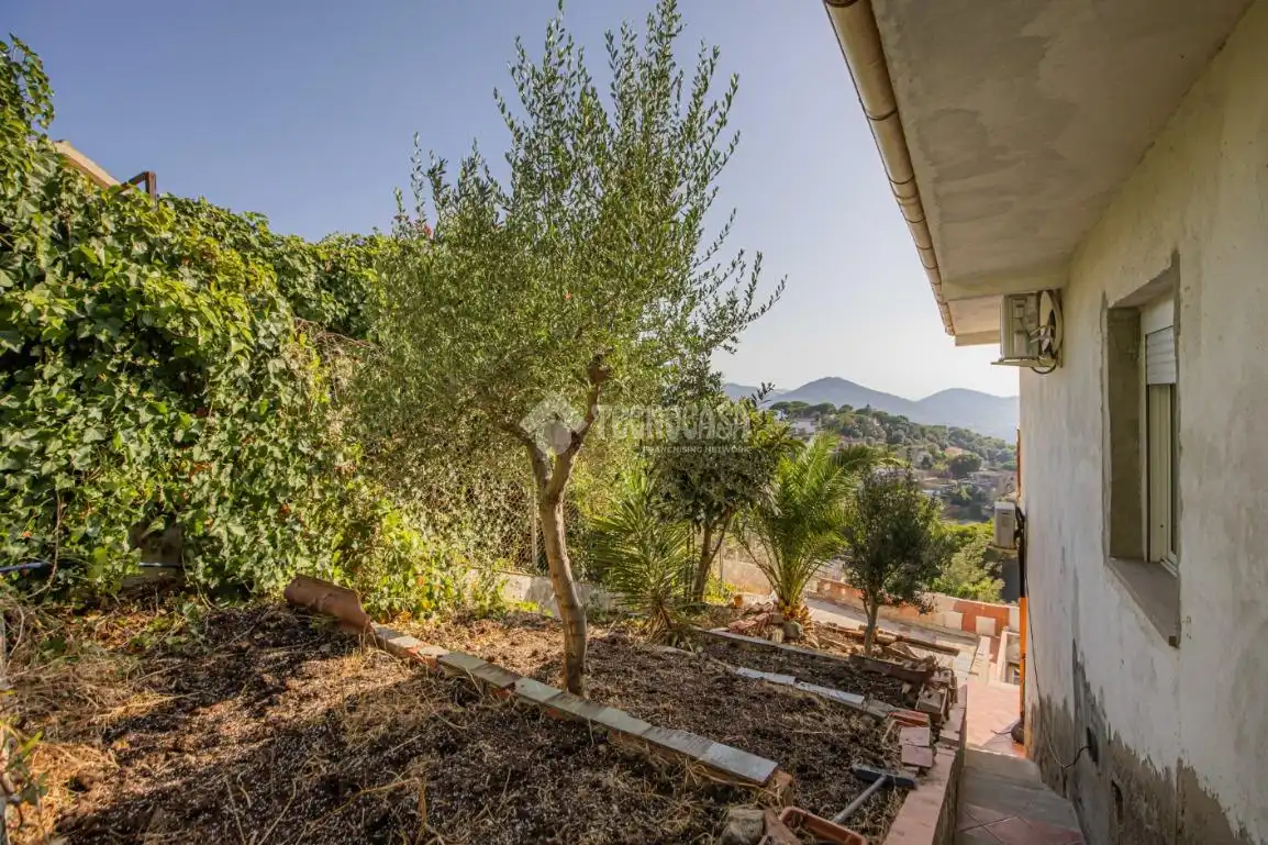 Terrassa de Casa o xalet en venda en Vilanova del Vallès amb Calefacció, Jardí privat i Terrassa
