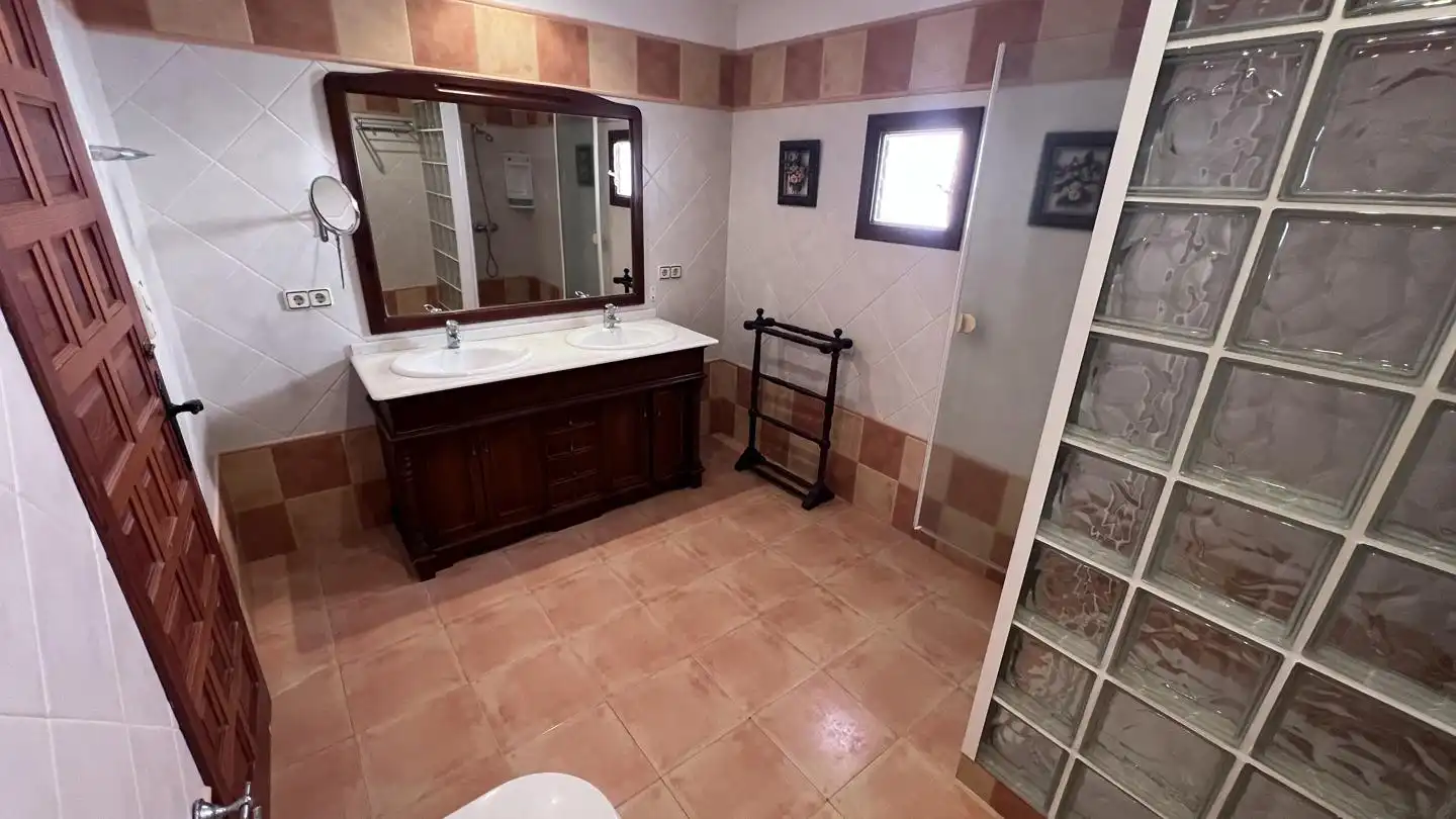Baño de Casa o chalet en venta en Benicarló con Aire acondicionado, Jardín privado y Terraza