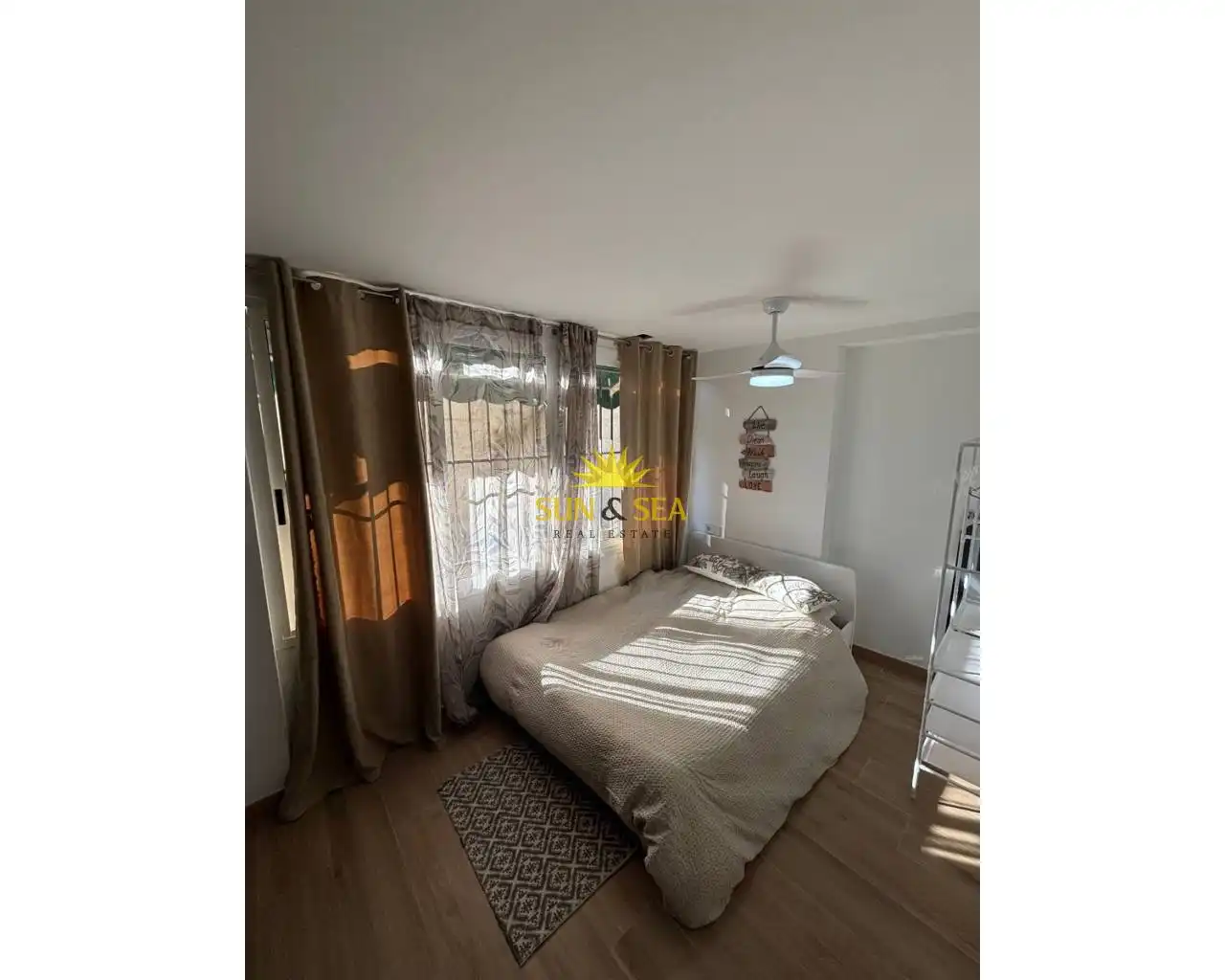 Habitación de Apartamento de alquiler en Murcia con Aire acondicionado, Calefacción y Amueblado