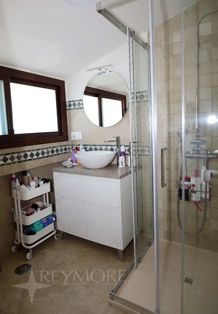 Baño de Casa o chalet en venta en Córdoba con Aire acondicionado, Calefacción y Jardín privado