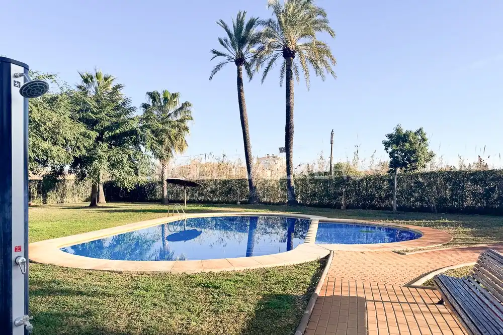 Detached homes for rent in urbanización Devesa, Oliva Nova