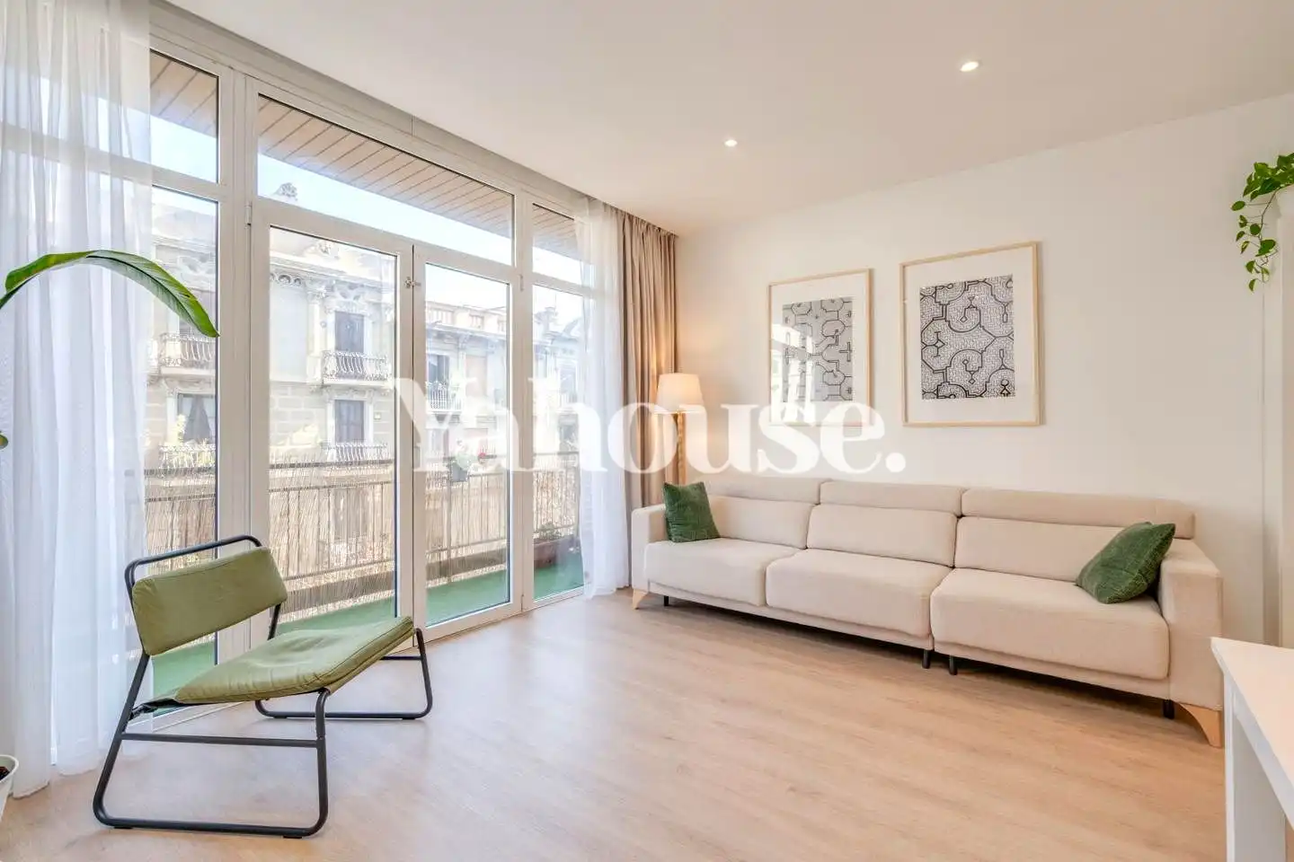 Wohnzimmer von Wohnung zum Verkauf in Barcelona mit Klimaanlage, Heizung und Parkett