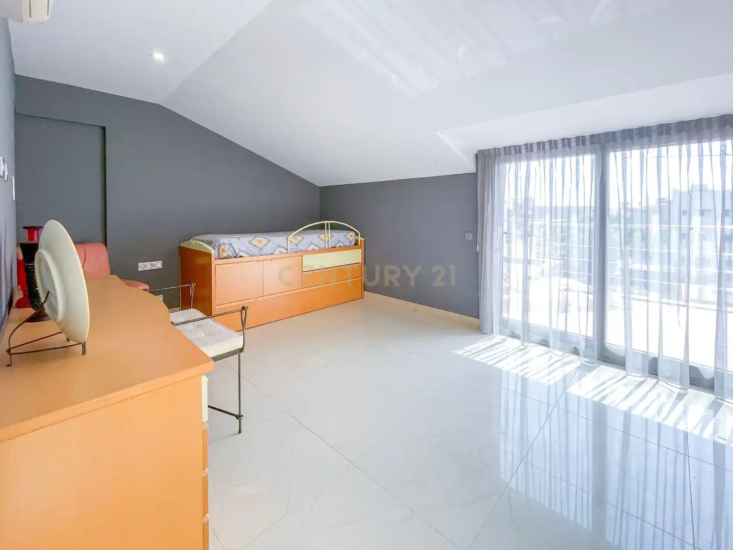 Bedroom of Houses for sale in Mataró