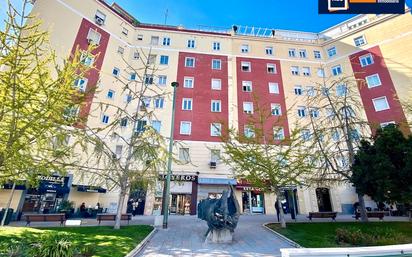 Vista exterior de Pis de lloguer en  Madrid Capital amb Calefacció