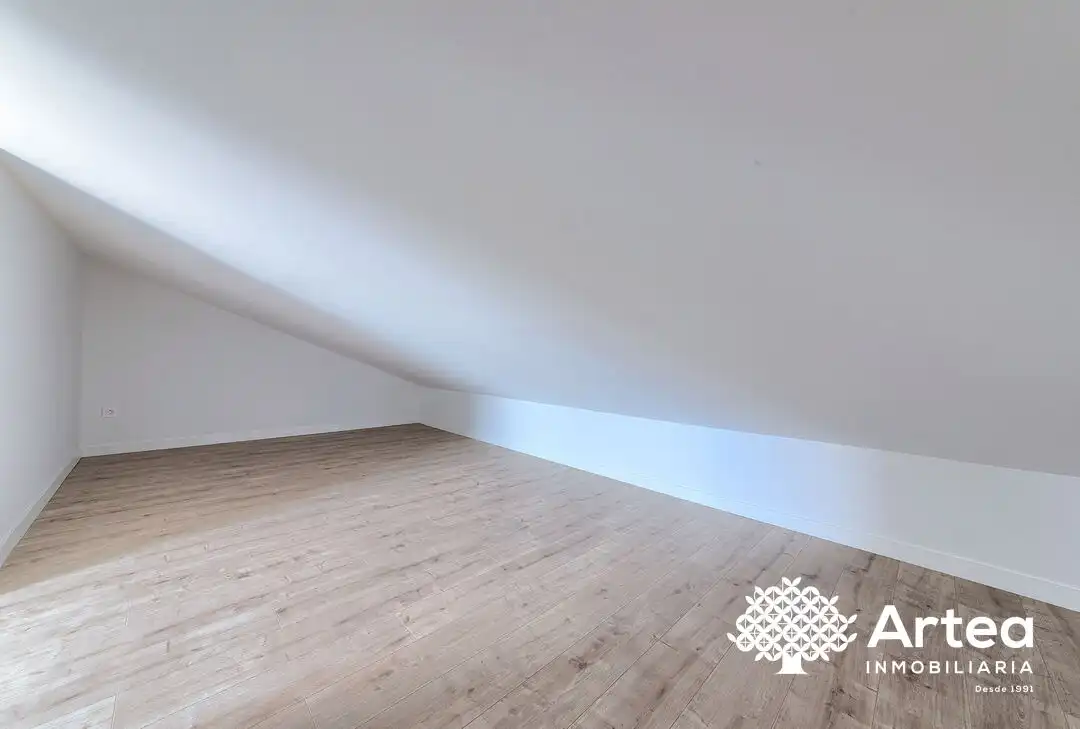 Detached house with terrace for sale in Julian Garaizar Kalea, imagen 54