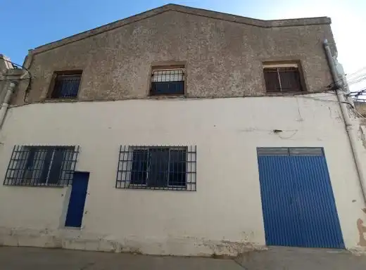 Nau industrial en venda a La Carolina