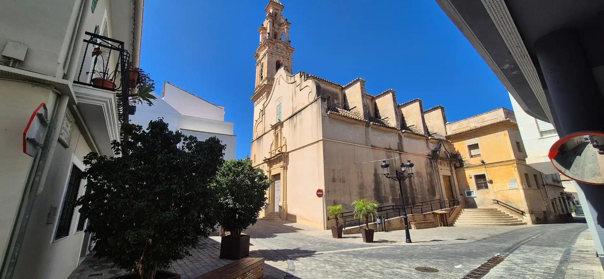 Casa amb terrassa en venda a Carrer Catedratic En Salvador Salom 25