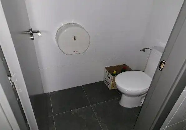 Bathroom of Office for sale in Huesca