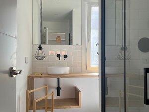 Bathroom of Flat to rent in Plasencia  with Air Conditioner and Balcony