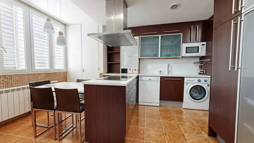 Küche von Wohnung zur Miete in Majadahonda mit Klimaanlage, Heizung und Privatgarten