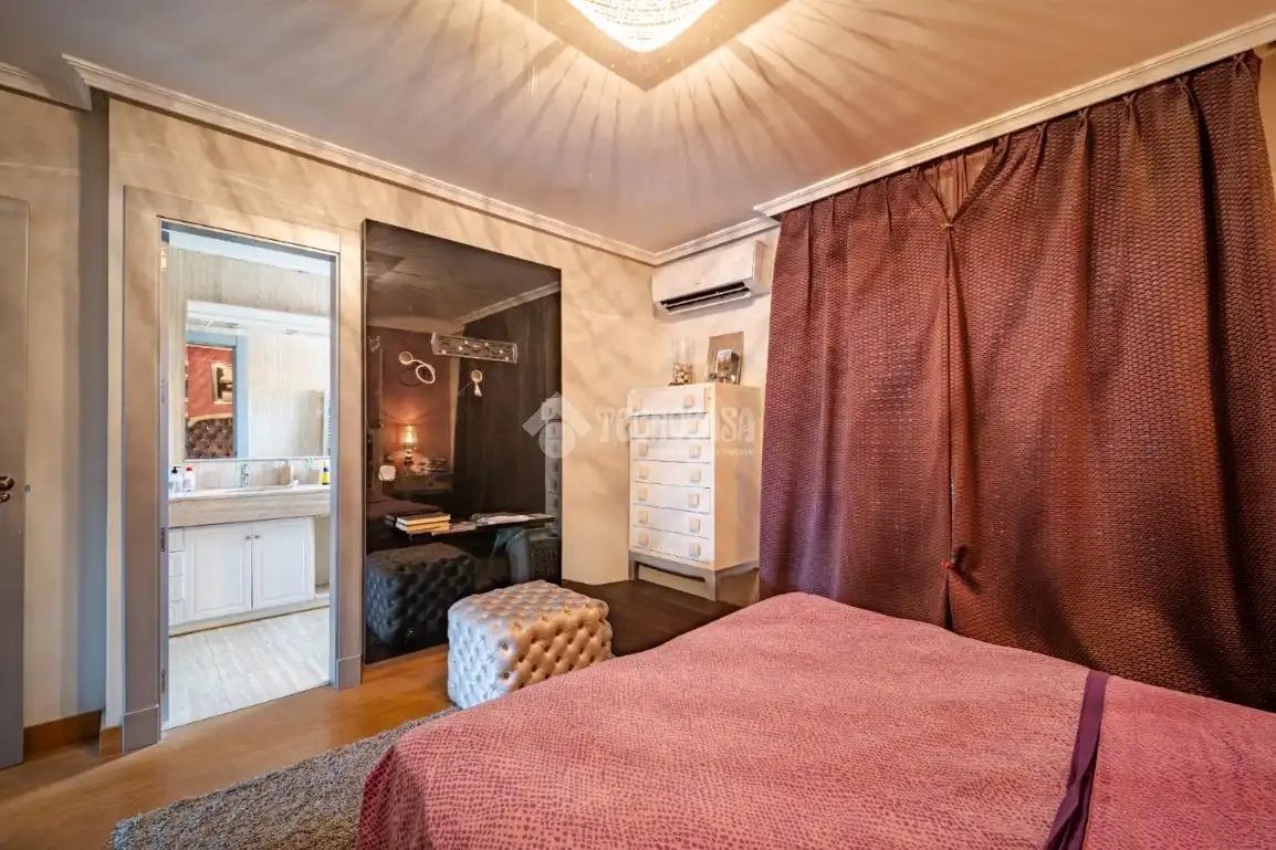 Habitación de Casa adosada en venta en Arganda del Rey con Aire acondicionado y Calefacción