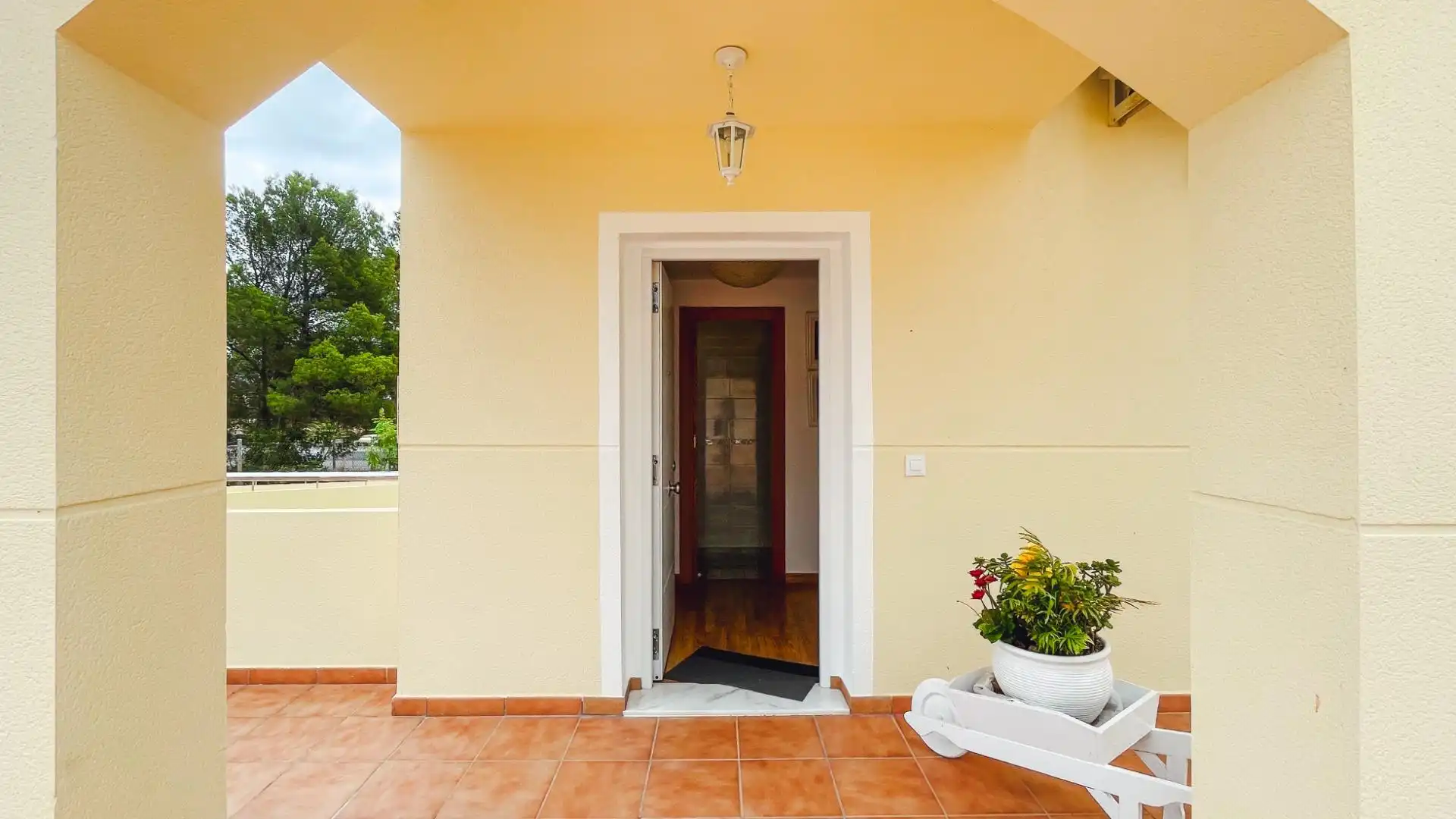 Casa adosada en venda en La Nucia amb Aire condicionat, Jardí privat i Terrassa