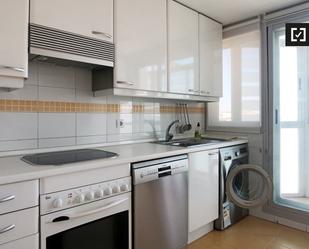 Kitchen of Flat to rent in  Madrid Capital  with Air Conditioner and Balcony