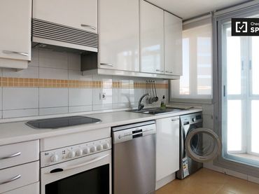 Appartamento con balcone in affitto a Villaverde