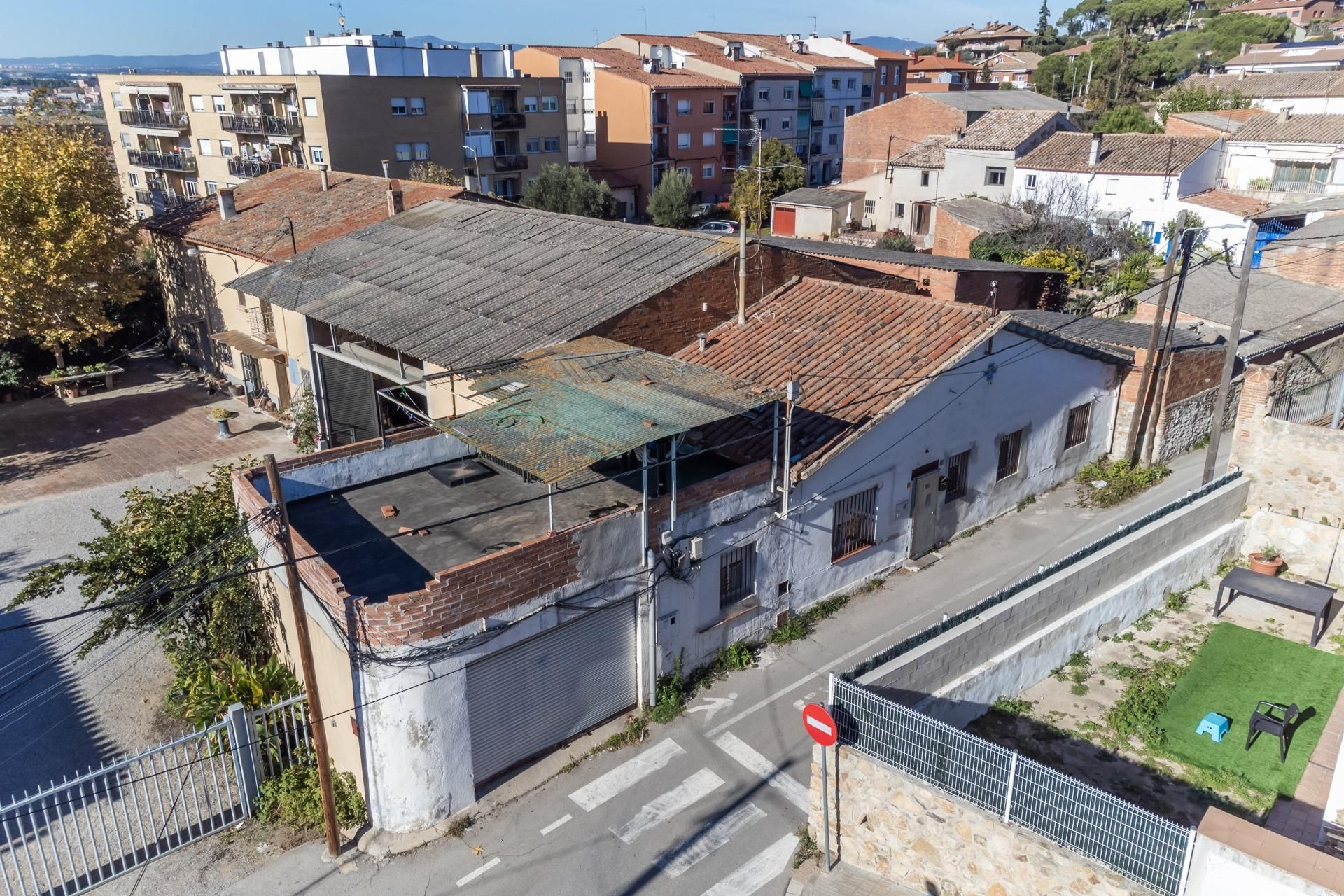 Vista exterior de Casa adosada en venta en Martorelles con Terraza