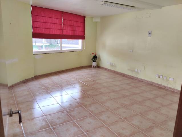 Oficina en Alquiler en Can Girona - Terramar - Vinyet