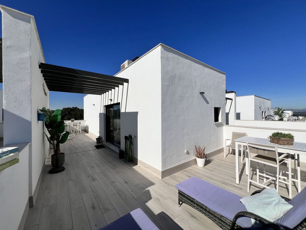 Terrassa de Casa adosada en venda en Sotogrande amb Aire condicionat, Jardí privat i Terrassa